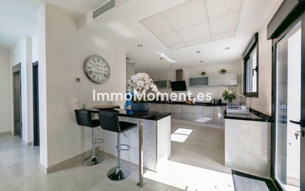 Wiederverkauf - Freistehende Villa - Marbella - El Rosario