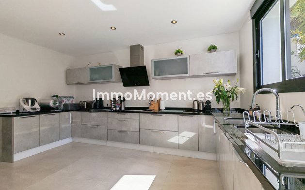 Wiederverkauf - Freistehende Villa - Marbella - El Rosario