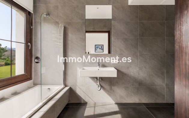 Resale - Detached villa - Benahavís - Benahavís Centro