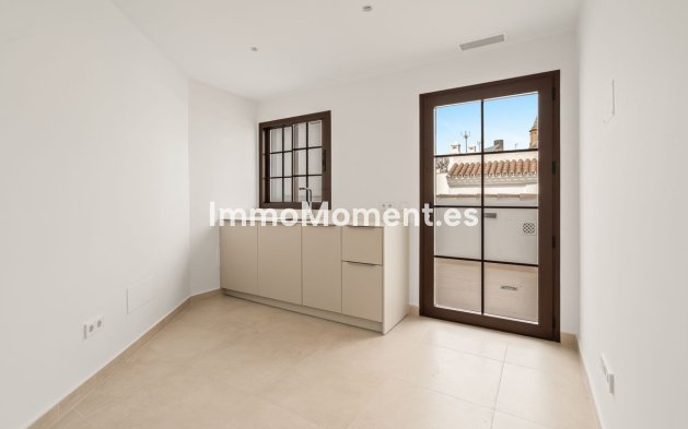 Wiederverkauf - Reihenhaus - Estepona  - Estepona Centro