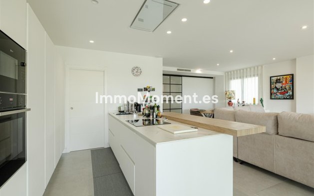 Revente - Appartement - Estepona  - Estepona Centro