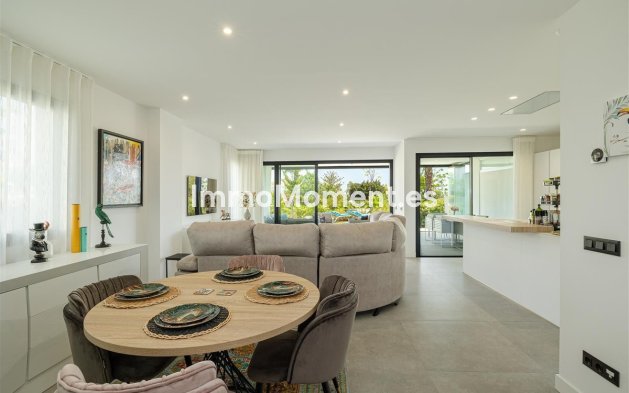 Revente - Appartement - Estepona  - Estepona Centro