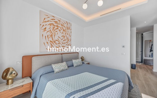 Resale - Detached villa - Estepona - Estepona Centro