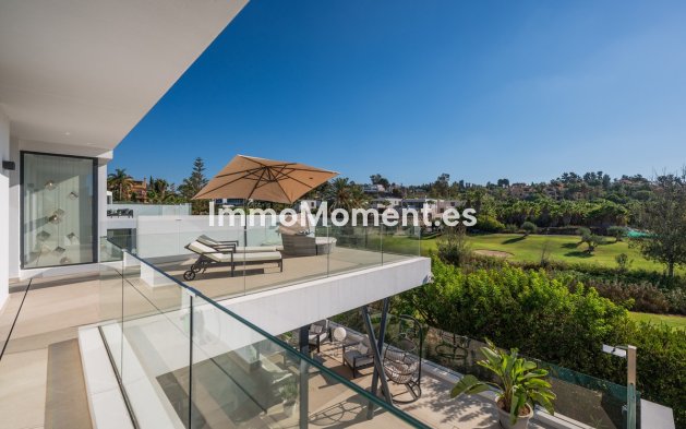 Resale - Detached villa - Estepona - Estepona Centro
