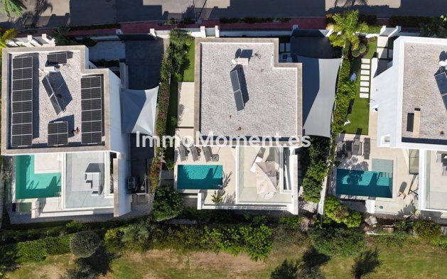 Resale - Detached villa - Estepona - Estepona Centro