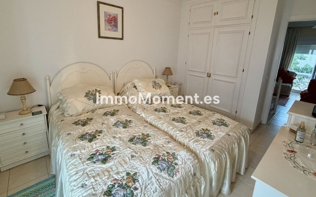Resale - Apartment - Estepona - Benamara