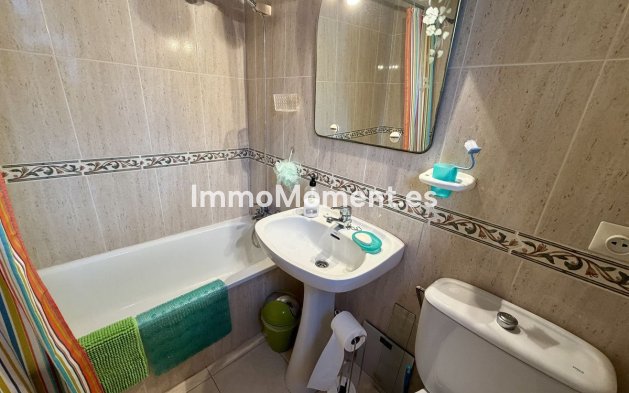 Resale - Apartment - Estepona - Benamara
