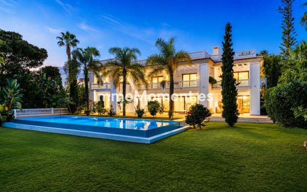 Reventa - Villa independiente - Marbella - Guadalmina Baja