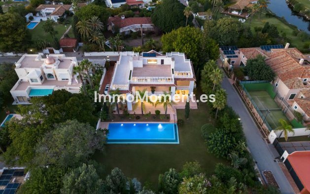 Reventa - Villa independiente - Marbella - Guadalmina Baja