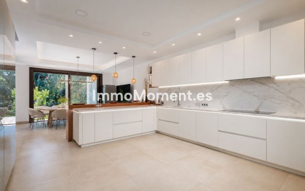 Reventa - Villa independiente - Marbella - Guadalmina Baja