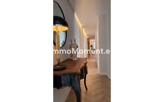 Revente - Appartement - Málaga - La Trinidad