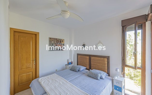 Resale - Apartment - Estepona - Costalita