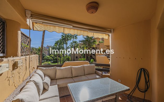 Resale - Apartment - Estepona - Costalita