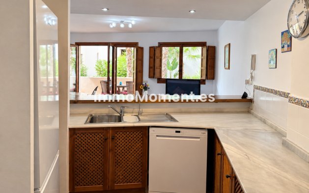 Resale - Apartment - Orihuela Costa - Punta Prima