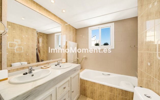 Resale - Apartment - Mijas Costa - Calahonda