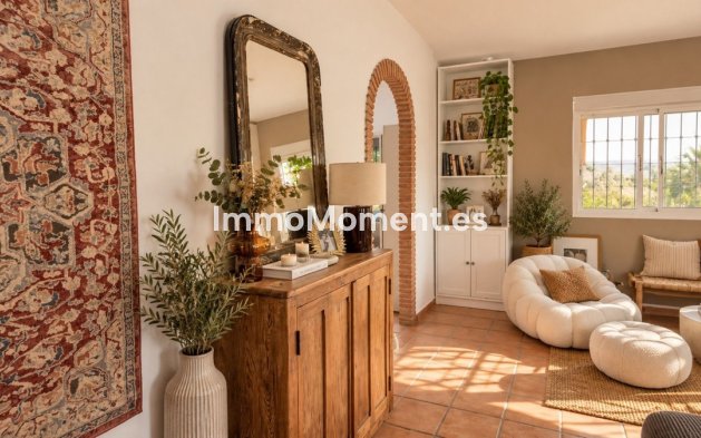 Resale - Country house - Inland  - Alhaurín de la Torre