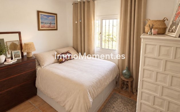 Resale - Country house - Inland  - Alhaurín de la Torre
