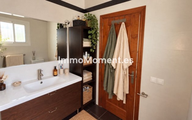 Resale - Country house - Inland  - Alhaurín de la Torre