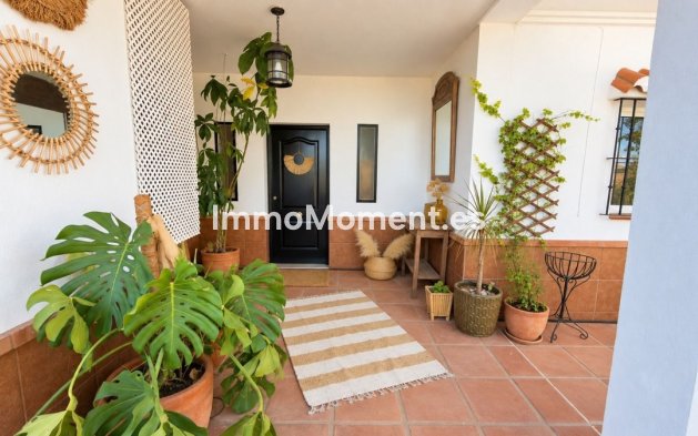 Resale - Country house - Inland  - Alhaurín de la Torre