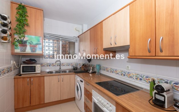 Resale - Apartment - Marbella - Elviria