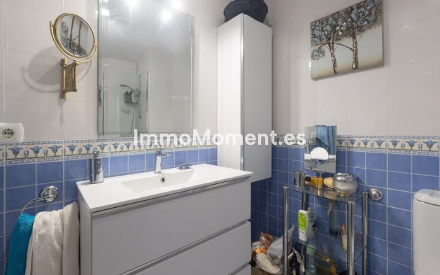 Resale - Apartment - Marbella - Elviria