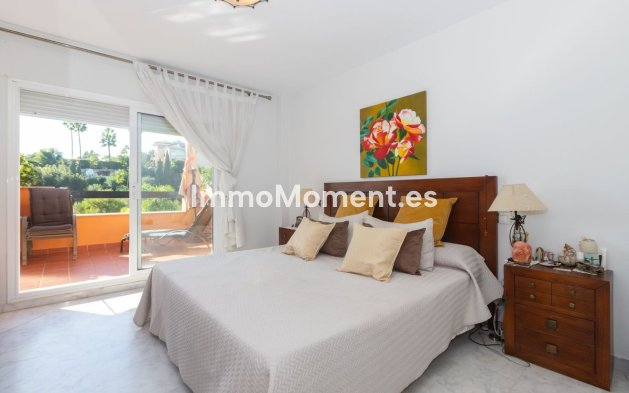 Resale - Apartment - Marbella - Elviria