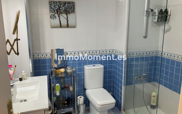 Resale - Apartment - Marbella - Elviria