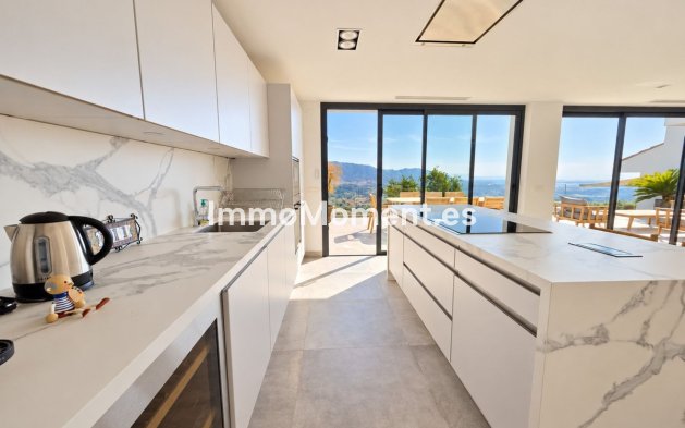 Bestaande woning - Vrijstaande villa - Marbella - La Mairena
