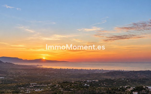 Bestaande woning - Vrijstaande villa - Marbella - La Mairena