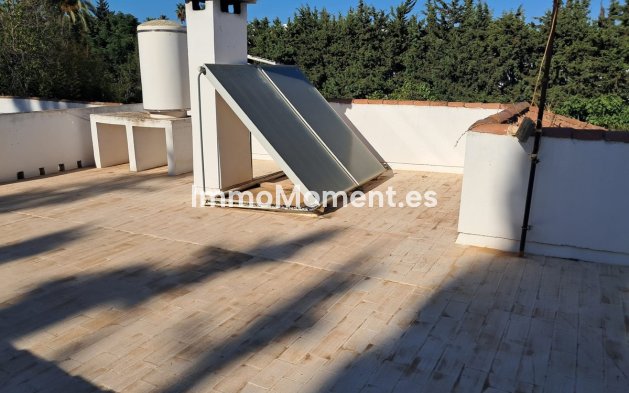 Resale - Detached villa - Estepona - Estepona Centro
