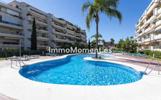 Resale - Apartment - Marbella - Guadalmina Alta