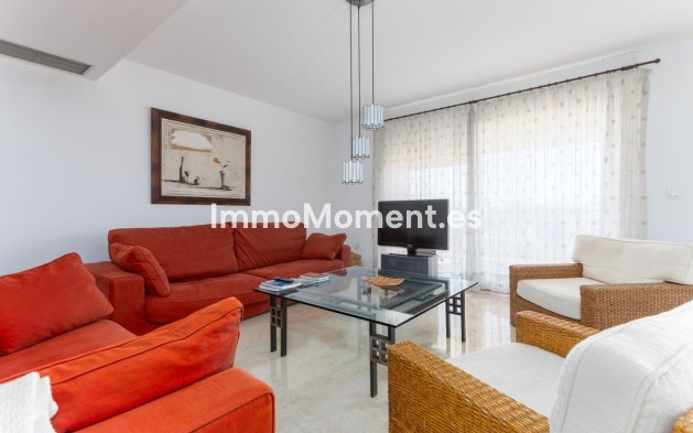 Resale - Apartment - Marbella - Guadalmina Alta