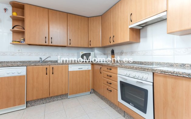 Resale - Apartment - Marbella - Guadalmina Alta