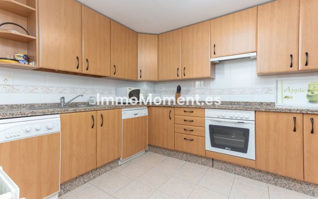 Resale - Apartment - Marbella - Guadalmina Alta