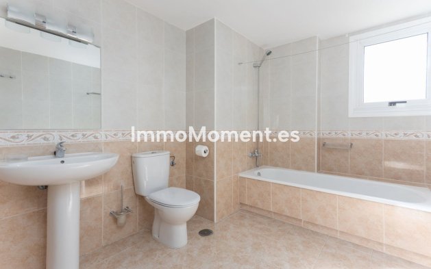 Resale - Apartment - Marbella - Guadalmina Alta
