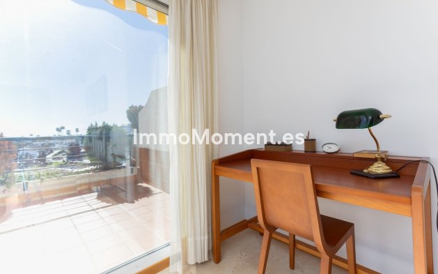 Resale - Apartment - Marbella - Guadalmina Alta