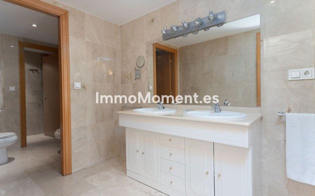 Resale - Apartment - Marbella - Guadalmina Alta