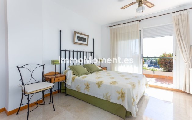 Resale - Apartment - Marbella - Guadalmina Alta