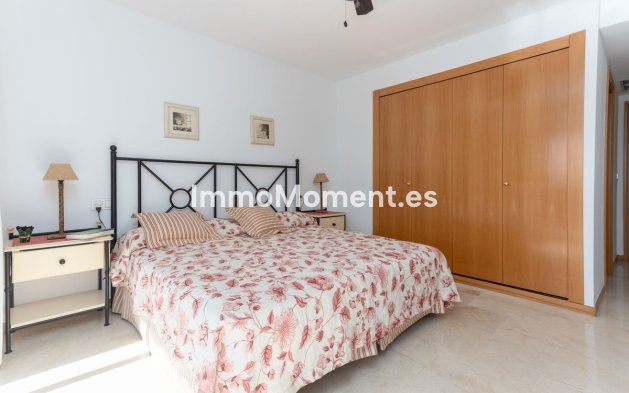 Resale - Apartment - Marbella - Guadalmina Alta