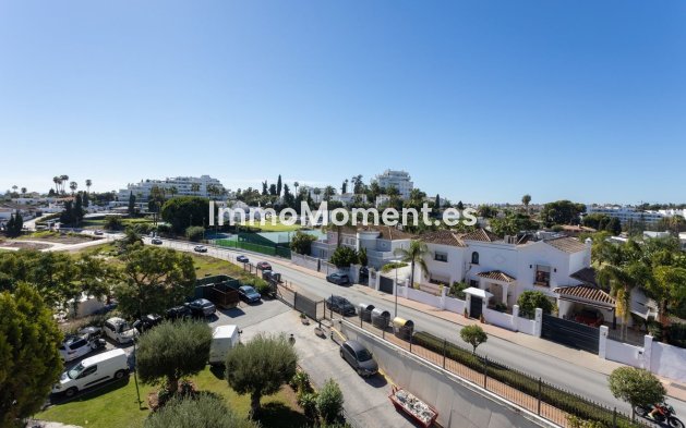 Resale - Apartment - Marbella - Guadalmina Alta