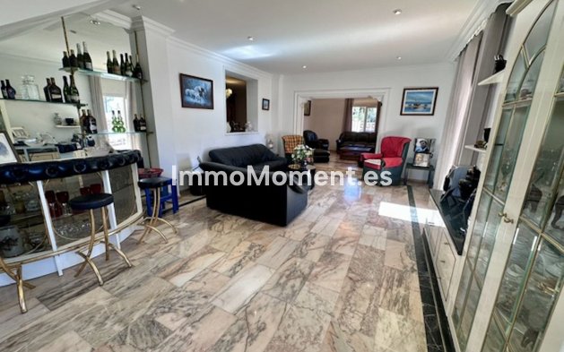 Wiederverkauf - Freistehende Villa - Marbella - Marbella Centro