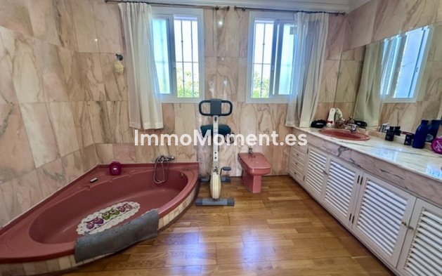 Wiederverkauf - Freistehende Villa - Marbella - Marbella Centro