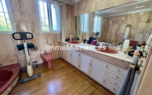 Wiederverkauf - Freistehende Villa - Marbella - Marbella Centro