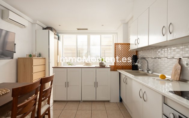 Resale - Apartment - Fuengirola - Fuengirola Centro