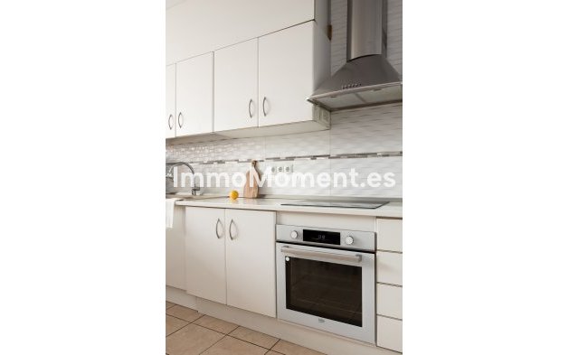 Resale - Apartment - Fuengirola - Fuengirola Centro