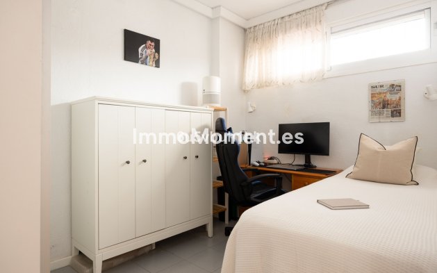 Resale - Apartment - Fuengirola - Fuengirola Centro