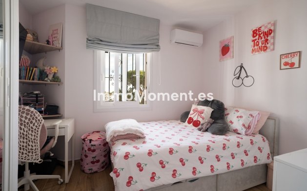 Resale - Detached villa - Benalmadena - Benalmadena Costa