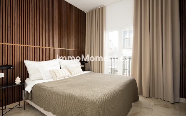 Resale - Apartment - Benahavís - Benahavís Centro