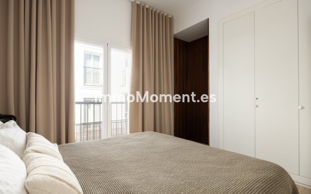 Resale - Apartment - Benahavís - Benahavís Centro