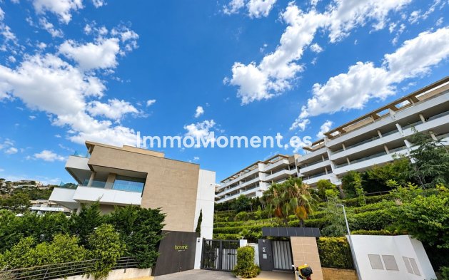 Resale - Apartment - Benahavís - Benahavís Centro